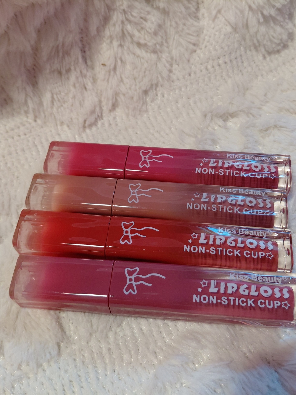 Non-Stick Cup Lip Gloss Set — Pink, Peach, Red, Berry